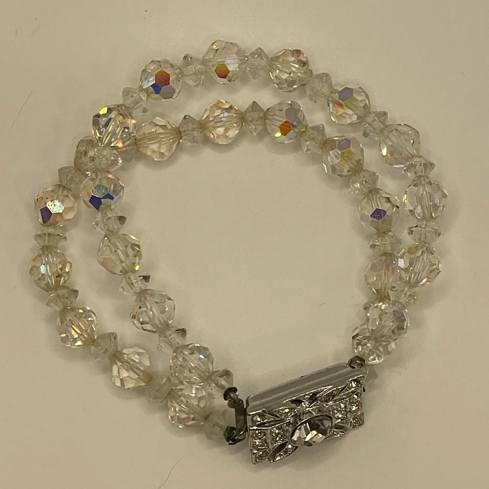Vintage 7.25” Aurora Borealis Crystal Bracelet ✨ Double Strand AB Beads ✨ - Picture 9 of 12